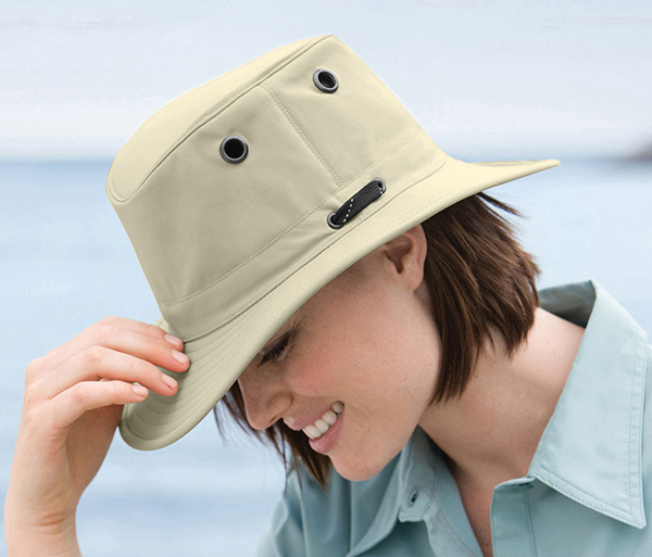 Classic LT5 Hat by Tilley